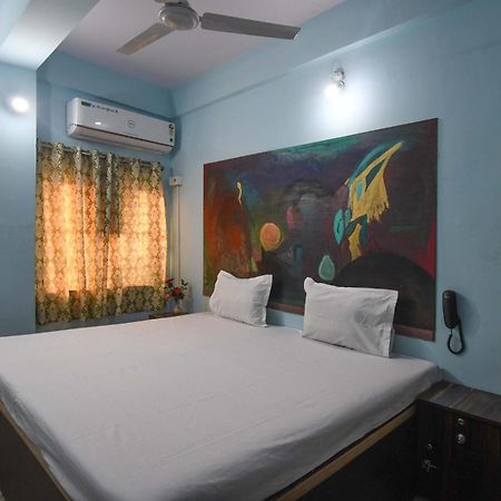 Hotel O Blue Cherry Guest House Калькутта Экстерьер фото