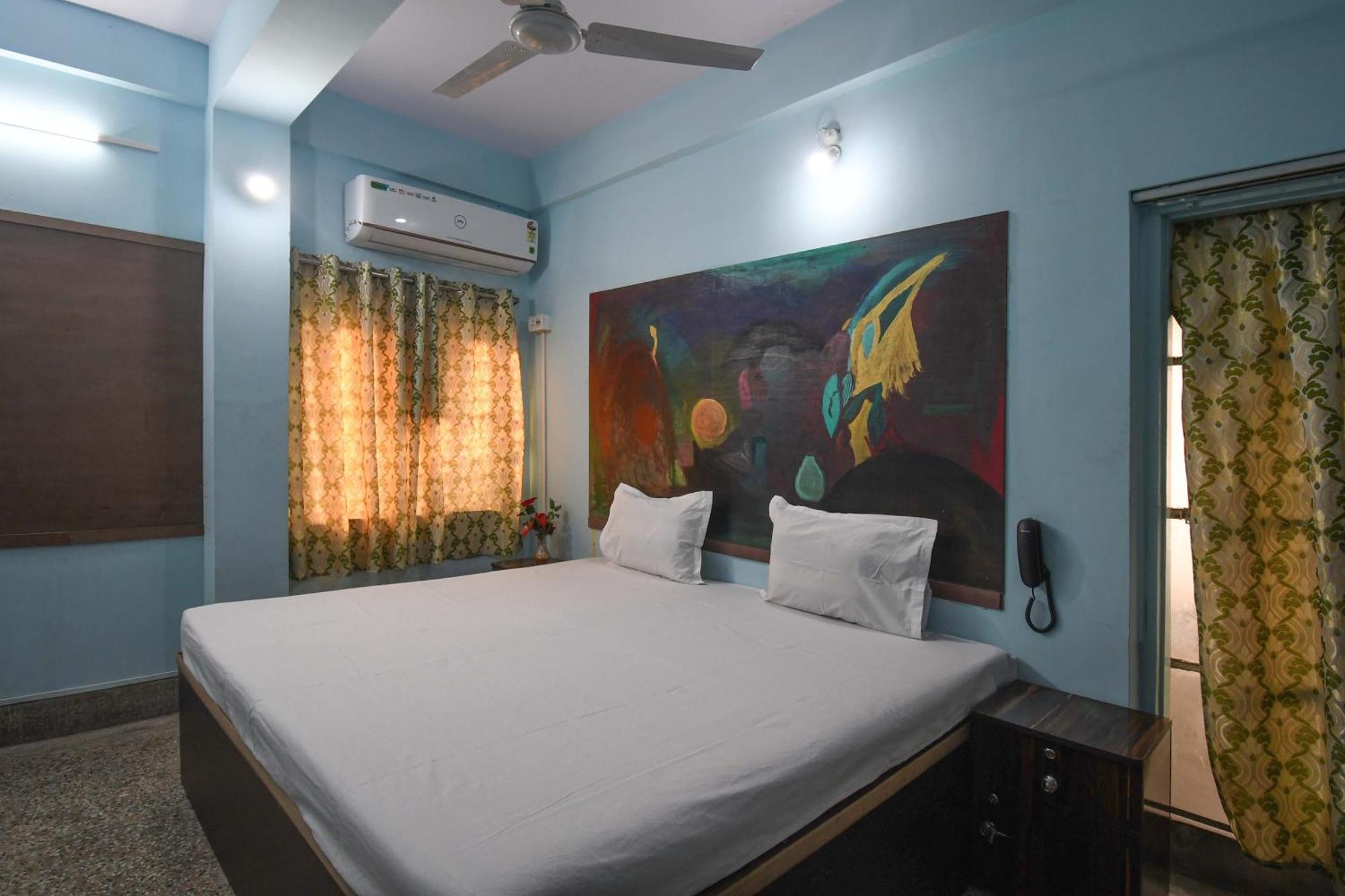 Hotel O Blue Cherry Guest House Калькутта Экстерьер фото